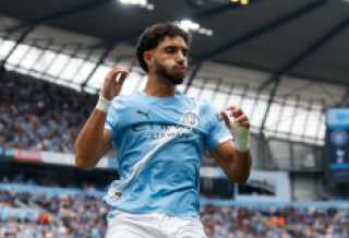 بعد التعافي من الإصابة.. عمر مرموش يعود لقائمة مانشستر سيتي في دوري الأبطال