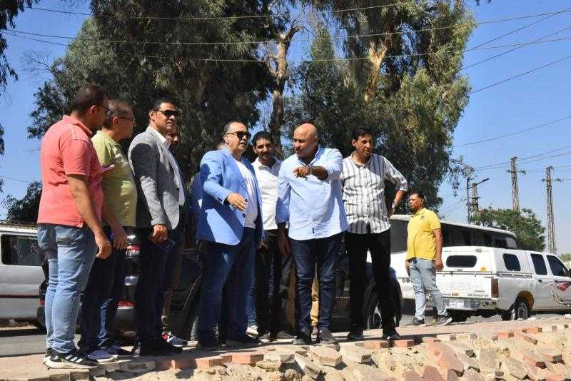 محافظ أسيوط يتفقد أعمال فتح محور مروري جديد بمنطقة سيد لتخفيف الزحام ودعم خطط التنمية