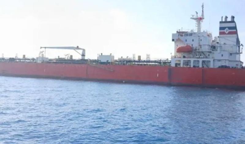 الجيش اللبناني يحبط محاولة سفينة مغادرة المياه الإقليمية اللبنانية بطريقة غير قانونية