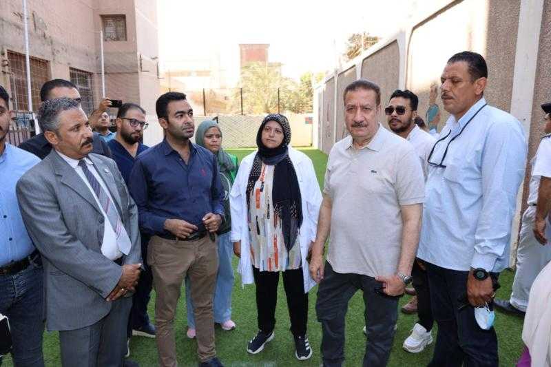 محافظ المنوفية يفاجئ مستشفى صدر شبين الكوم لمتابعة انتظام سير العمل
