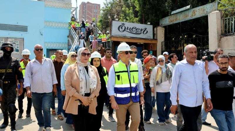 محافظ الإسماعيلية يتفقد أعمال رفع كفاءة وتطوير مصاعد الثلاثيني وكوبري المشاة