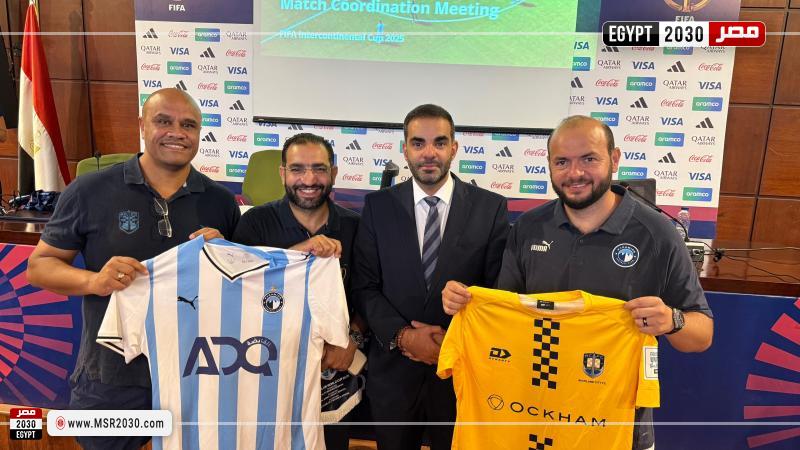 بيراميدز وأوكلاند سيتي