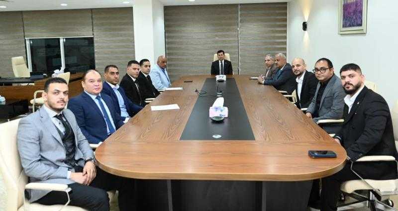 وزير الشباب والرياضة يستقبل مجلس إدارة مركز شباب الشيخ زايد الجديد