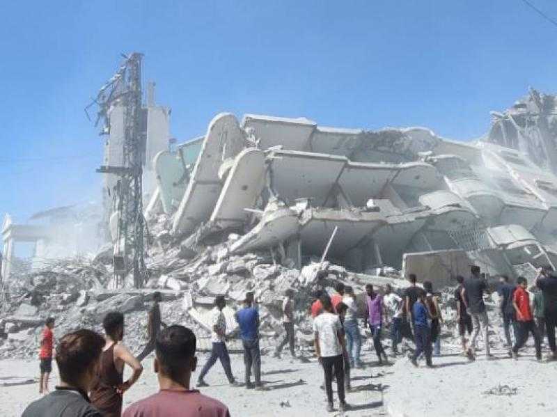 حكومة غزة: إسرائيل هدمت آلاف الأبراج السكنية وهجّرت 350 ألف شخص قسرا