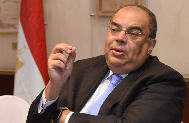 د.محمود محيي الدين ضيف صالون ماسبيرو الثقافي بأستديو أحمد زويل غدًا