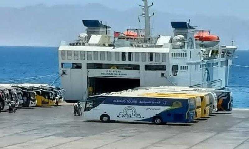 تداول 10 آلاف طن و751 شاحنة بضائع عامة ومتنوعة بمواني البحر الأحمر