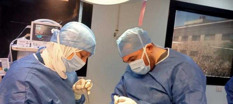 صحة الشرقية: إجراء جراحة وجه وفكين بمستشفى ديرب نجم المركزي لحالة مصابة بكسر بالفك السفلي