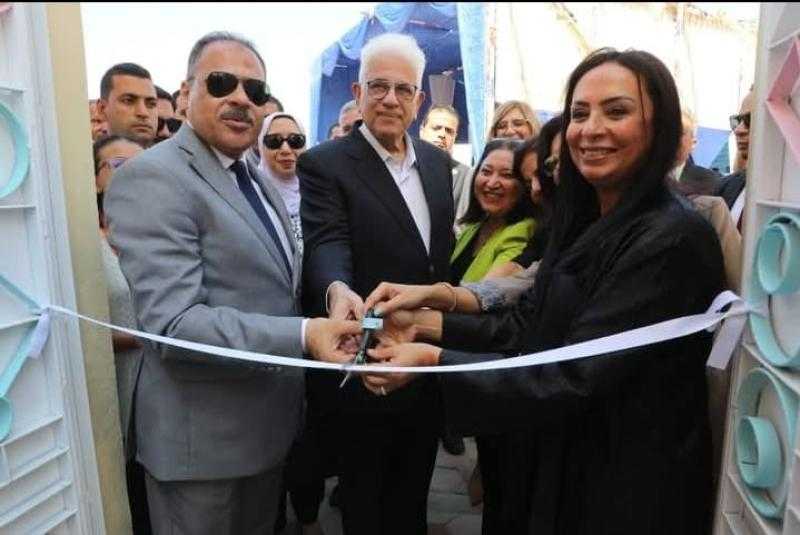وزيرة التضامن الإجتماعي ومحافظ الشرقية يفتتحان منطقة رياض الأطفال بمدرسة السيدة عائشة للتعليم الأساسي بالعاشر من رمضان
