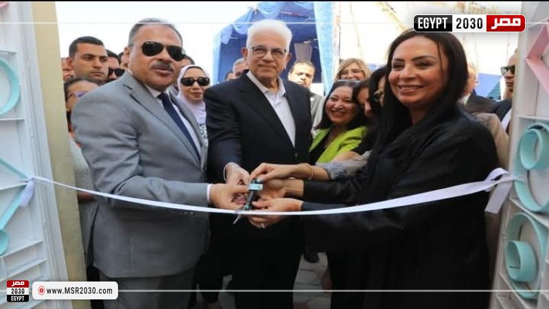 وزيرة التضامن الاجتماعي ومحافظ الشرقية 