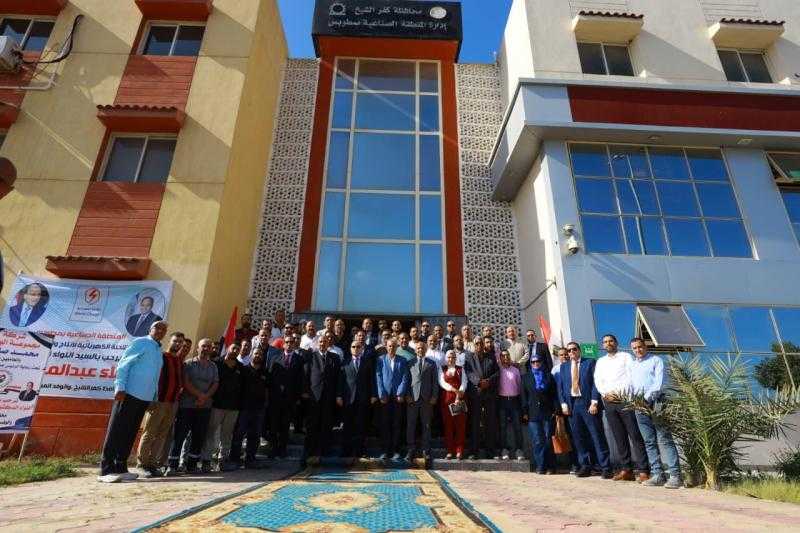 محافظ كفرالشيخ يعقد اجتماعًا موسعًا مع مستثمري المنطقة الصناعية بمطوبس