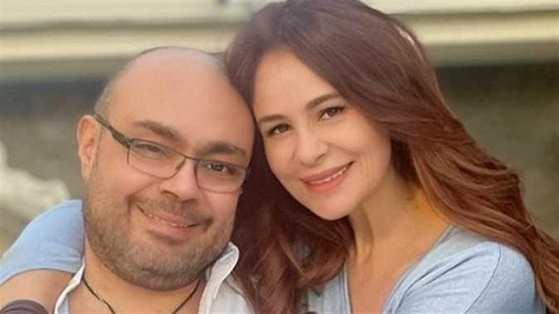 كارول سماحة ضيفة منى الشاذلي في أول ظهور بعد وفاة زوجها