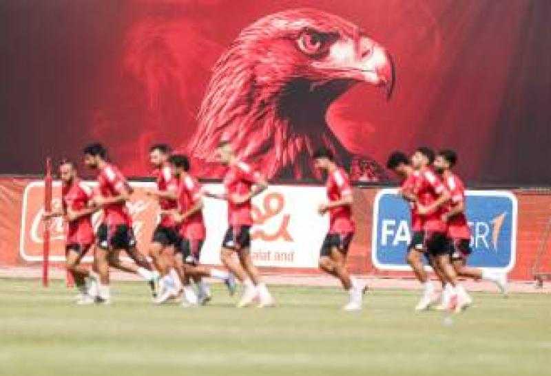 الأهلي يستأنف تدريباته الجماعية استعدادًا لموقعة سيراميكا كليوباترا بالدوري