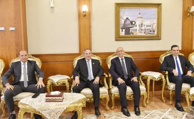 محافظ بورسعيد يستقبل رئيس الأكاديمية العربية للعلوم والتكنولوجيا والنقل البحري