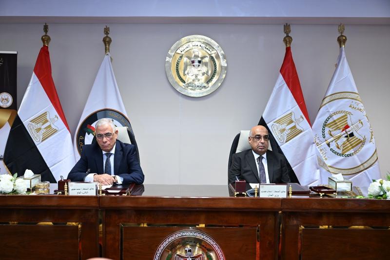 وزير العدل والنائب العام يشهدان أداء أعضاء النيابة العامة الجدد اليمين القانونية بالعاصمة الإدارية