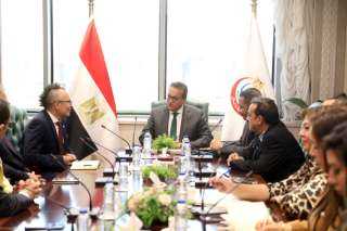 وزير الصحة يبحث مع نائب رئيس شركة “أليكسيون” تعزيز التعاون في مجال الأمراض النادرة والوراثية