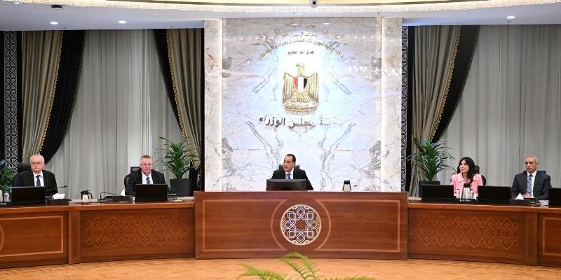 رئيس الوزراء يستقبل نائب رئيس الوزراء الروسي والوفد المرافق له