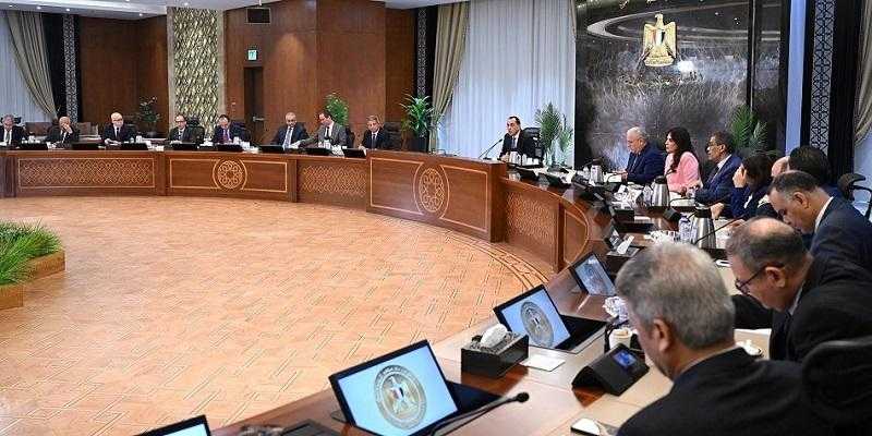 رئيس الوزراء: نستهدف خفض مستوى العجز الكلي إلى 3.5% نزولًا من 7% حاليًا