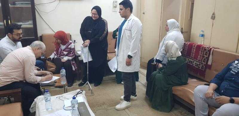 توقيع الكشف الطبي على الطلاب الجدد من ذوى الإعاقة بجامعة سوهاج