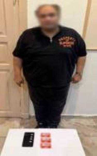 ضبط القائم على إدارة حسابات ينتحل صفة شخصيات للنصب والاحتيال على المواطنين