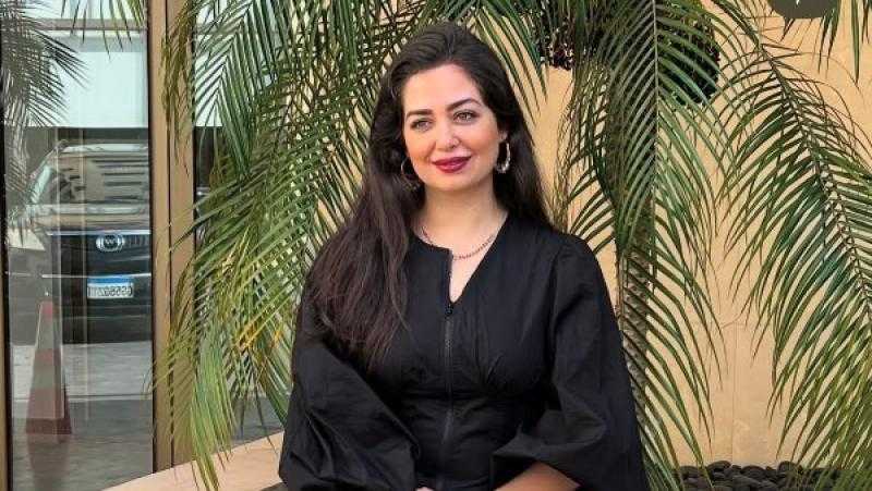 هبة مجدي تخطف الأنظار بإطلالة جديدة