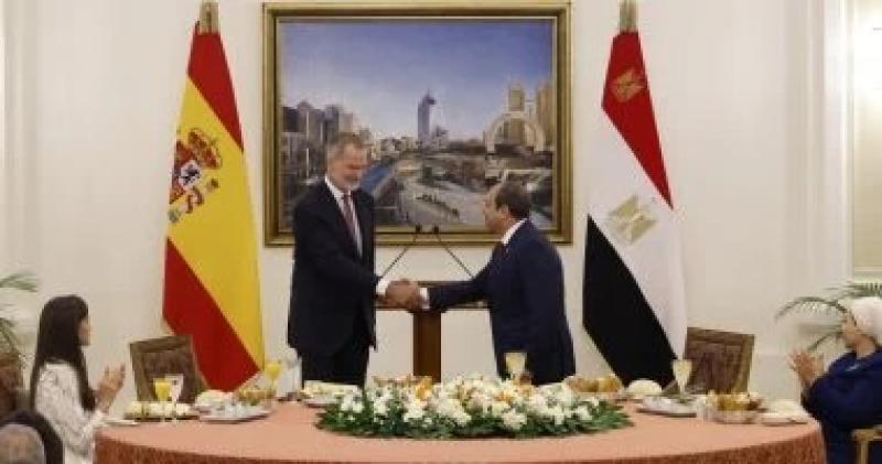 الرئيس السيسى وملك إسبانيا يؤكدان أهمية الحلول السياسية والسلمية للحفاظ على سيادة الدول