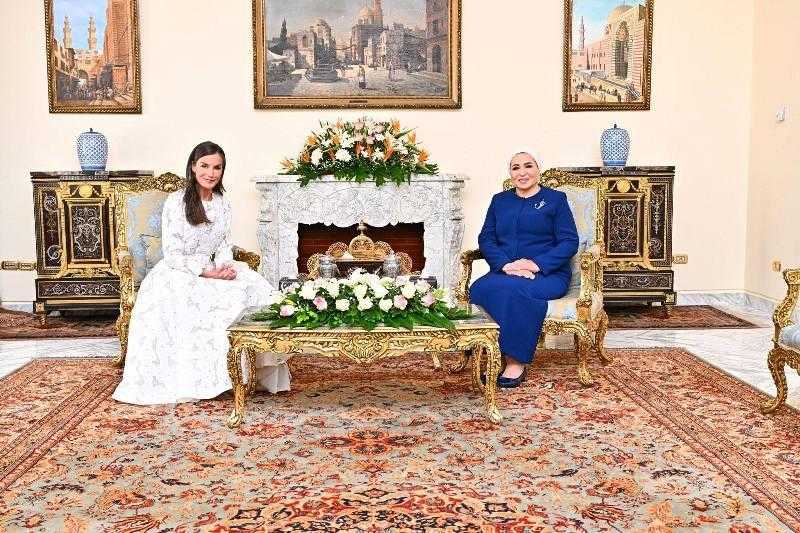 انتصار السيسي ترحب بالملكة ليتيزيا: اللقاء حمل روحًا صادقة من التعاون الإنساني