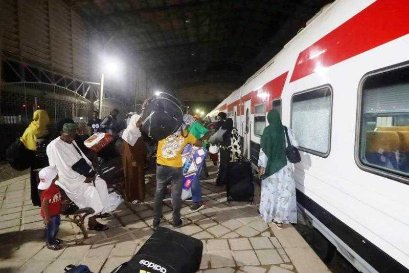 ”السكة الحديد” تسيِّر القطار الـ 17 لتسهيل العودة الطوعية للمواطنين السودانيين