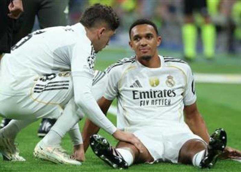 أرنولد يغيب عن 10 مباريات حاسمة مع ريال مدريد بسبب الإصابة
