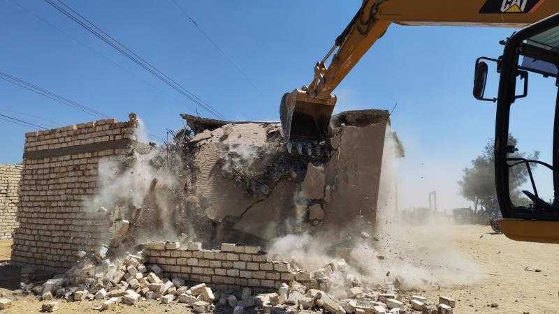 محافظ أسيوط: إزالة 56 حالة تعدي على أراضي زراعية أملاك دولة
