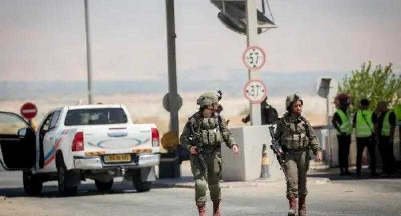 الاحتلال يغلق معبر الكرامة بعد إطلاق نار في محيطه