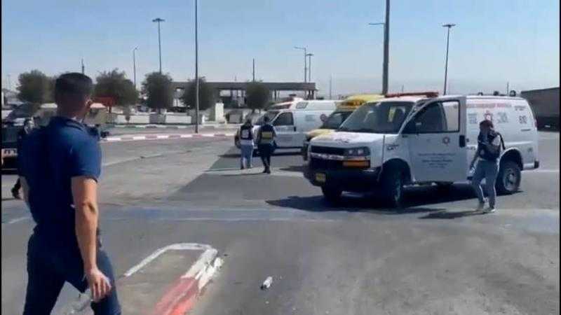 جيش الاحتلال يزعم: مطلق النار عند معبر اللنبي وصل في شاحنة مساعدات من الأردن