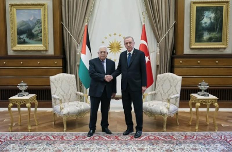 أردوغان يلتقي نظيره الفلسطيني في أنقرة