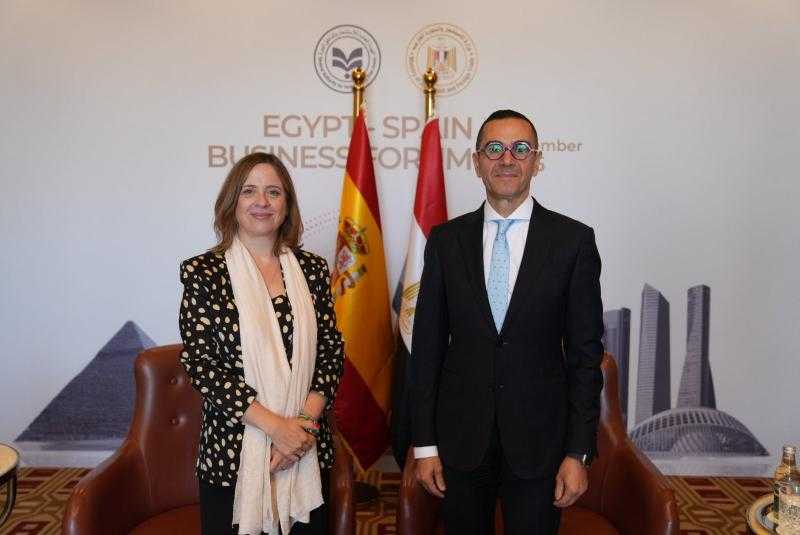 وزير الاستثمار والتجارة الخارجية يلتقي وزيرة التجارة الإسبانية لبحث تعزيز الشراكة الاقتصادية وتيسير حركة التجارة