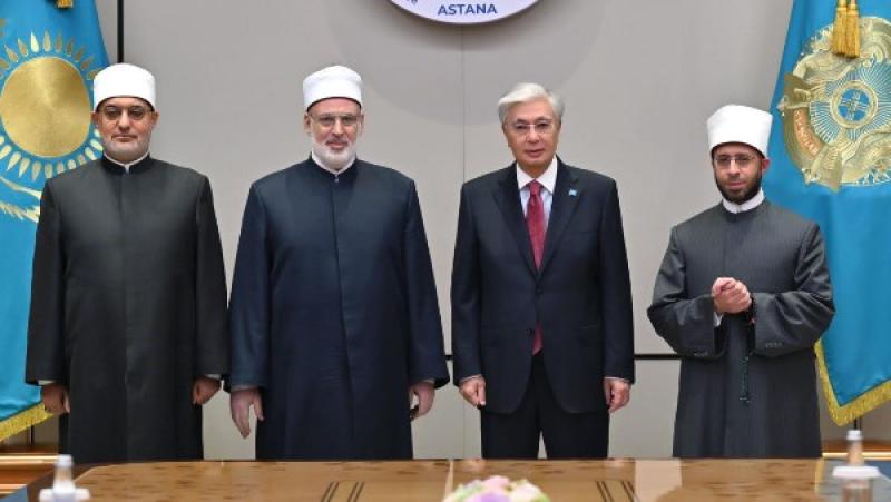 وزير الاوقاف ورئيس كازاخستان