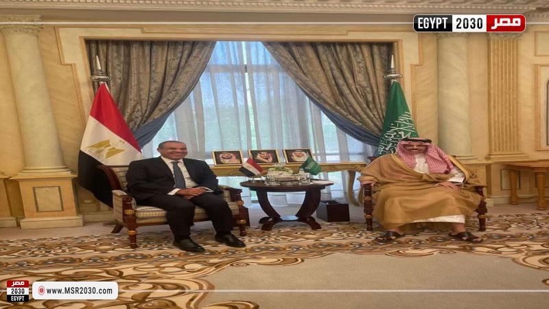 وزير الخارجية يجري مباحثات مع نظيره السعودي