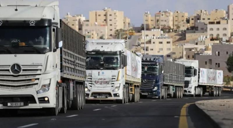 إسرائيل تعلق إدخال المساعدات القادمة من الأردن لغزة رغم محدوديتها