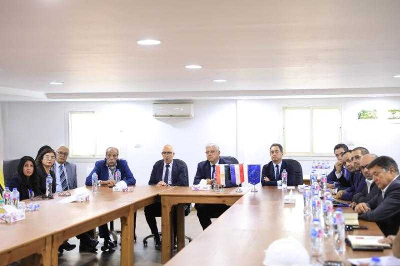 وزير التعليم العالي يبحث مع وفد مجلس الشيوخ الفرنسي والسفير الفرنسي سبل تعزيز التعاون الأكاديمي والبحثي