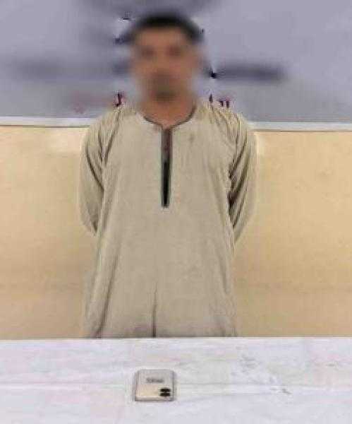 ضبط عنصر جنائي بالمنيا استولى على أموال المواطنين بانتحال صفة موظف بنكي