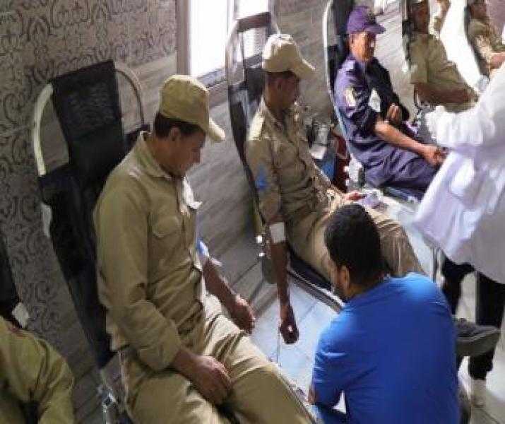 حملة للتبرع بالدم بمديرية أمن الشرقية بمشاركة رجال الشرطة