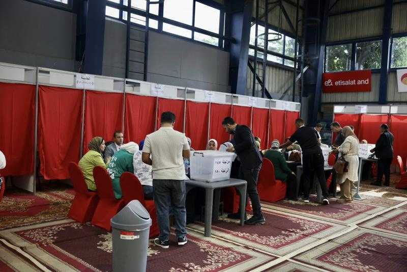 حضور مكثف في الساعات الأولى من عمومية الأهلي للتصويت على اللائحة الجديدة