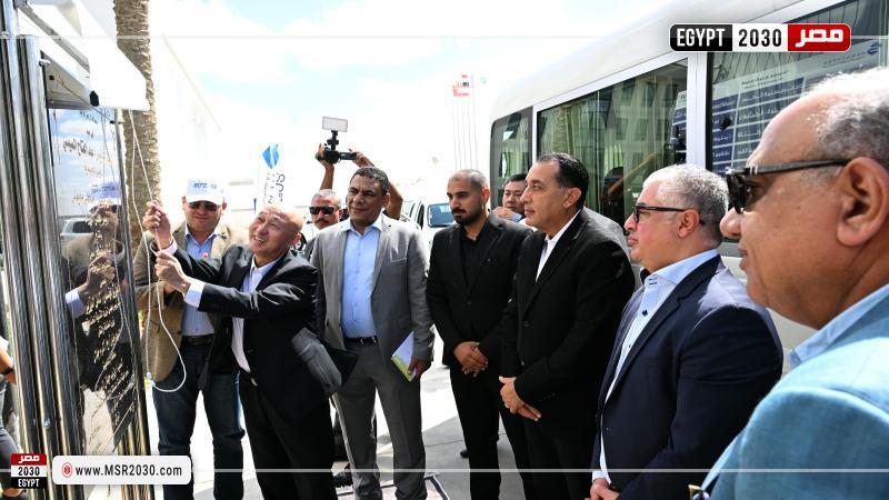 جانب من افتتاح المصنع
