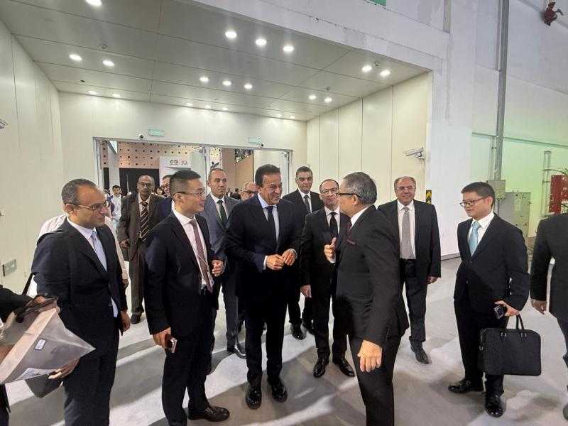 وزير الصحة يبحث مع مسئولي هواوي التعاون في التكنولوجيا الطبية