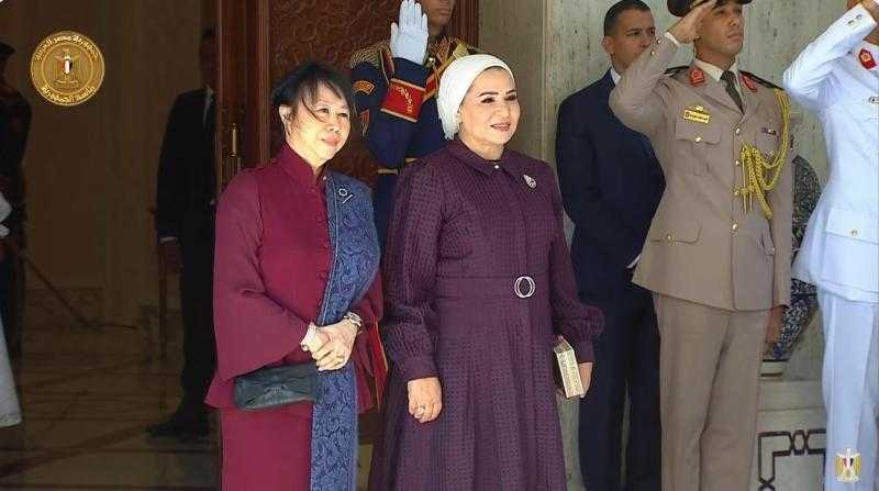 انتصار السيسي: «يُسعدني أن أرحب بحرم رئيس سنغافورة في بلدها الثاني مصر»