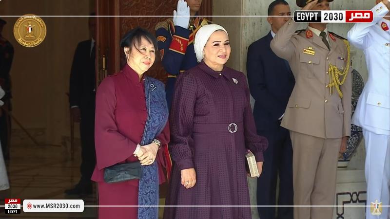  انتصار السيسي خلال استقبالها حرم رئيس سنغافورة