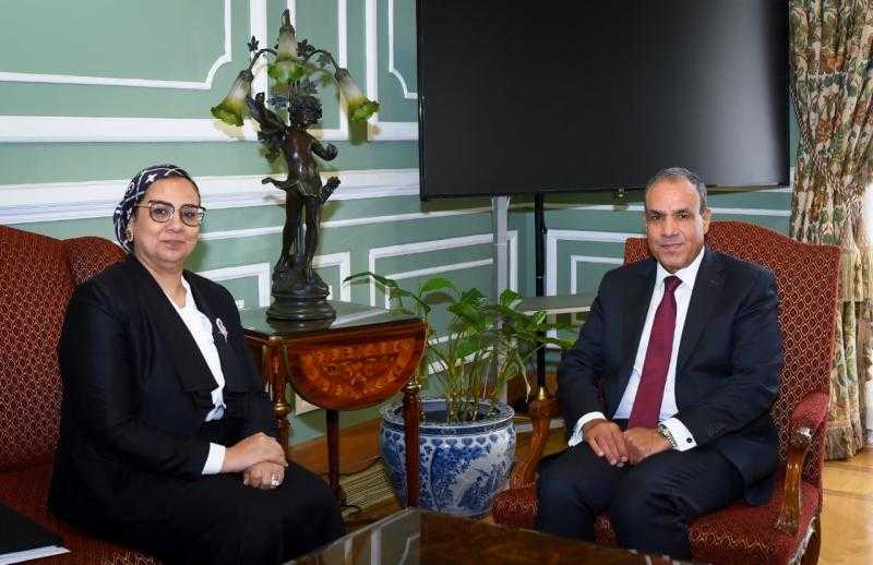 وزير الخارجية يستقبل رئيسة المجلس القومي للمرأة