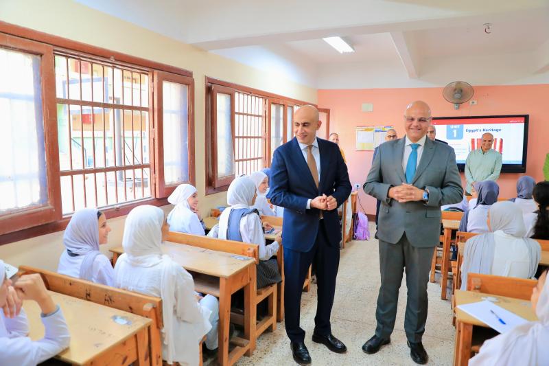 وزير التربية والتعليم ومحافظ القليوبية 
