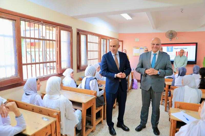 وزير التربية والتعليم ومحافظ القليوبية يتابعان سير العملية التعليمية فى عدد من مدارس المحافظة