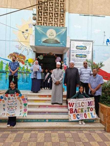 رئيس قطاع المعاهد الأزهرية يتفقد مجمع مدينة نصر في أول أيام العام الدراسي الجديد