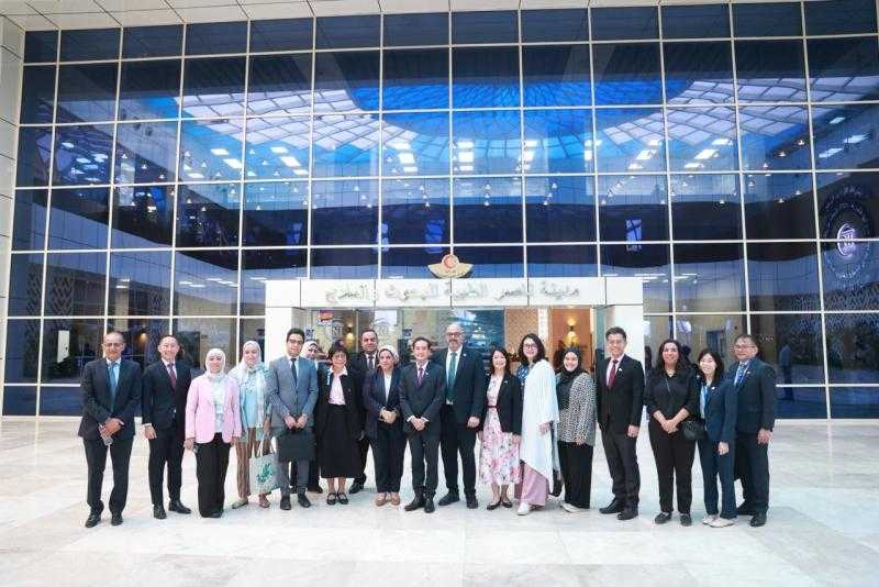 وزارة الصحة تنظم زيارة رسمية لوزير الصحة السنغافوري إلى معهد ناصر