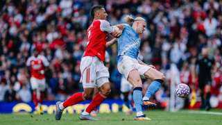 بهدف قاتل.. أرسنال يخطف تعادلًا مثيرًا من مانشستر سيتي في قمة الدوري الإنجليزي